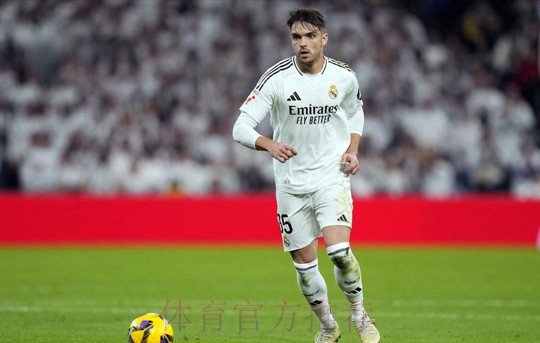 阿斯-阿森西奥现想留在皇马 他对竞争首发有信心